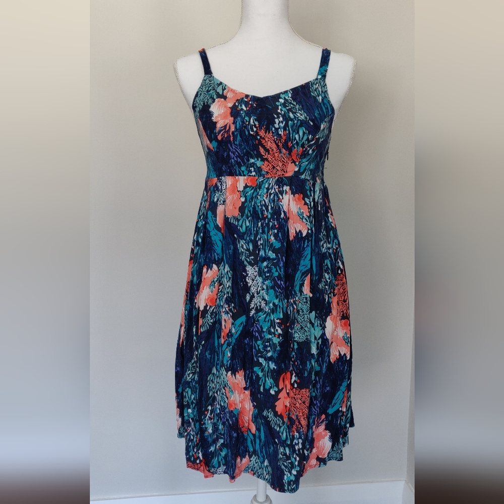 Maternity Dress - Old Navy XS with adjustable straps.
